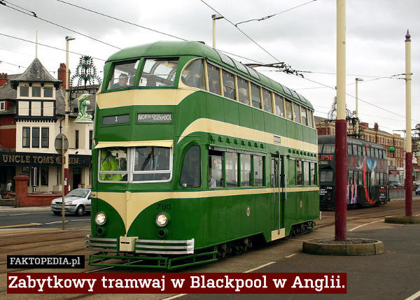 Zabytkowy tramwaj w Blackpool w Anglii. 