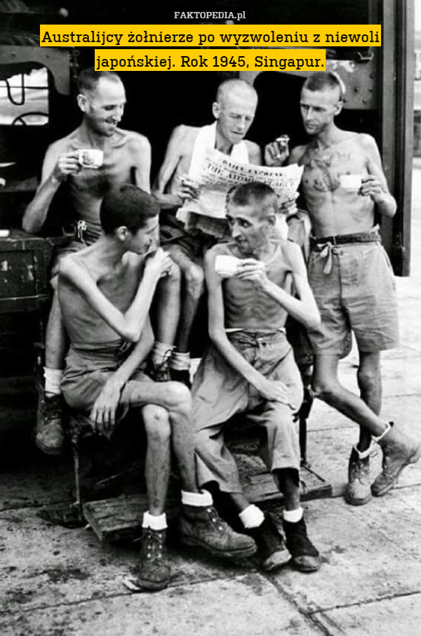 Australijcy żołnierze po wyzwoleniu z niewoli japońskiej. Rok 1945, Singapur. 