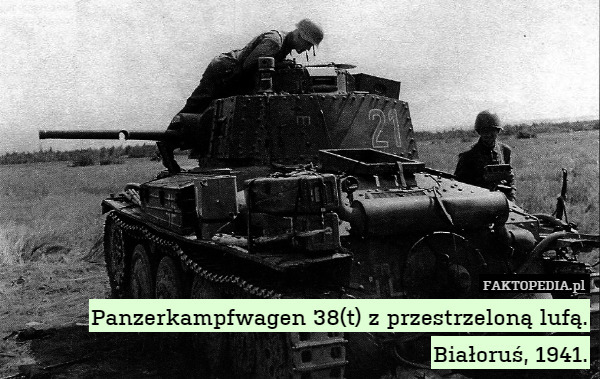 Panzerkampfwagen 38(t) z przestrzeloną lufą. Białoruś, 1941. 