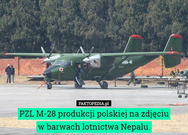 PZL M-28 produkcji polskiej na zdjęciu
 w barwach lotnictwa Nepalu. 