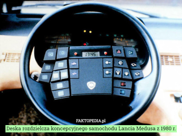 Deska rozdzielcza koncepcyjnego samochodu Lancia Medusa z 1980 r. 