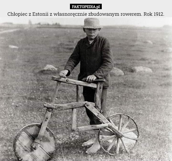 Chłopiec z Estonii z własnoręcznie zbudowanym rowerem. Rok 1912. 