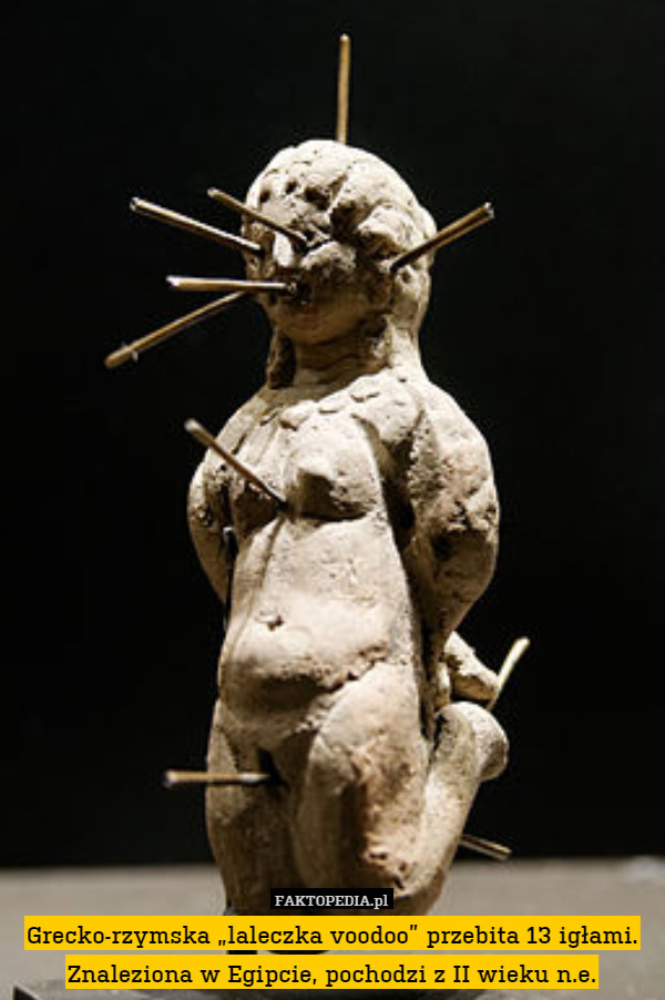 Grecko-rzymska „laleczka voodoo” przebita 13 igłami. Znaleziona w Egipcie, pochodzi z II wieku n.e. 