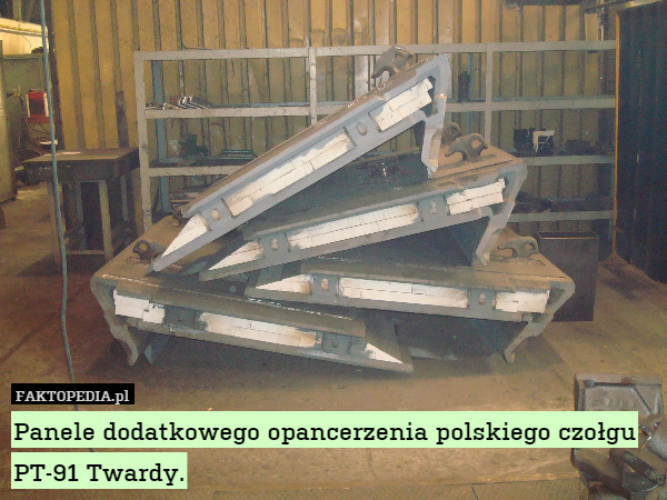 Panele dodatkowego opancerzenia polskiego czołgu PT-91 Twardy. 