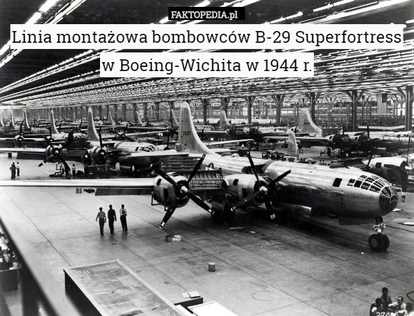 Linia montażowa bombowców B-29 Superfortress w Boeing-Wichita w 1944 r. 