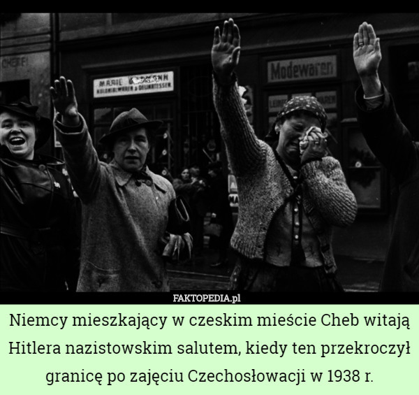 Niemcy mieszkający w czeskim mieście Cheb witają Hitlera nazistowskim salutem, kiedy ten przekroczył granicę po zajęciu Czechosłowacji w 1938 r. 