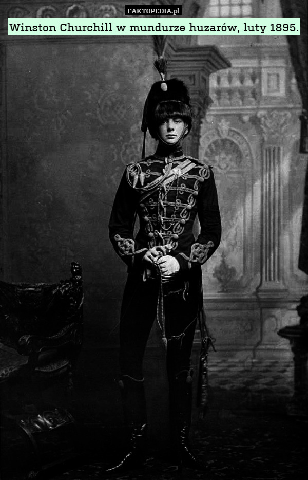 Winston Churchill w mundurze huzarów, luty 1895. 
