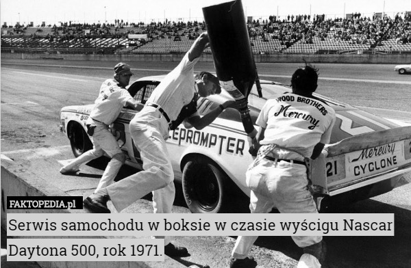 Serwis samochodu w boksie w czasie wyścigu Nascar Daytona 500, rok 1971. 