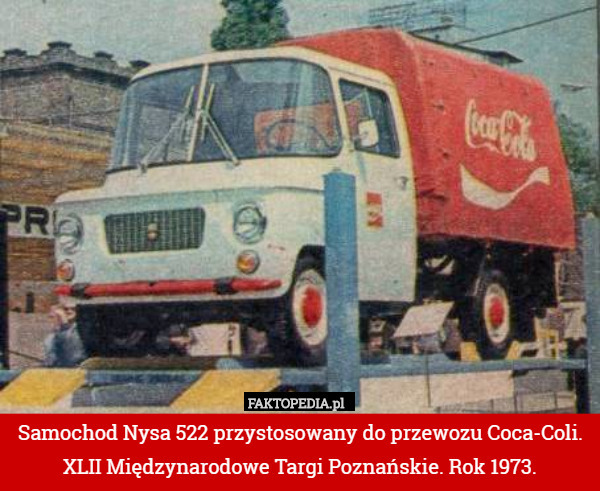 Samochod Nysa 522 przystosowany do przewozu Coca-Coli. XLII Międzynarodowe Targi Poznańskie. Rok 1973. 