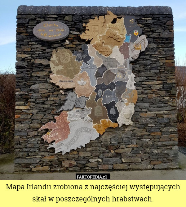 Mapa Irlandii zrobiona z najczęściej występujących skał w poszczególnych hrabstwach. 