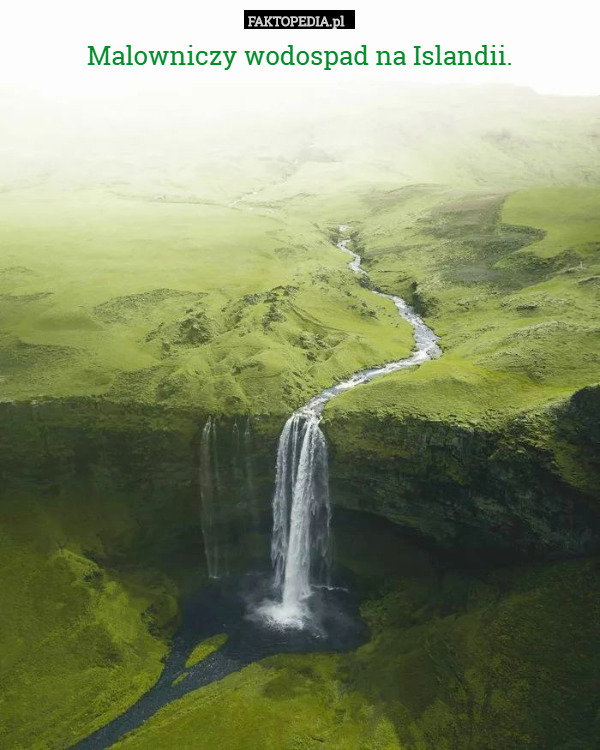 Malowniczy wodospad na Islandii. 