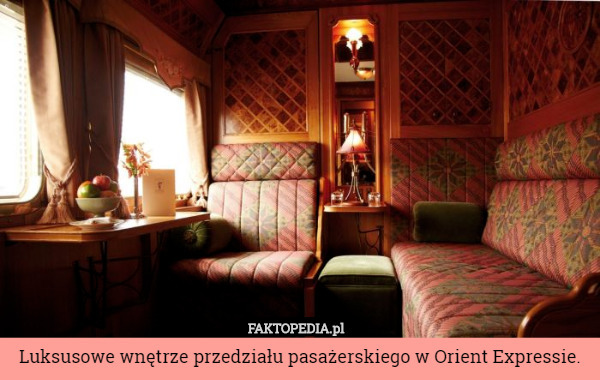 Luksusowe wnętrze przedziału pasażerskiego w Orient Expressie. 