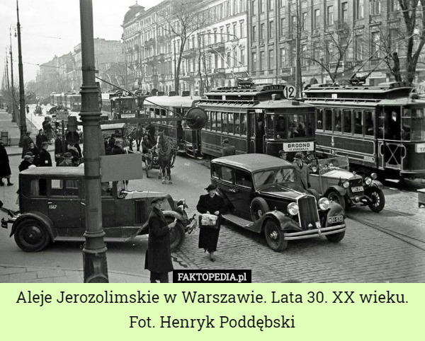 Aleje Jerozolimskie w Warszawie. Lata 30. XX wieku.
 Fot. Henryk Poddębski 