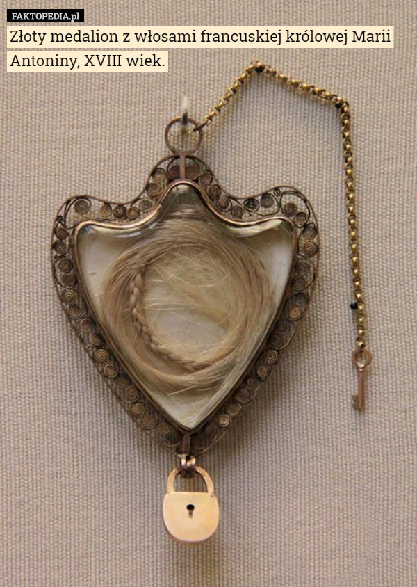 Złoty medalion z włosami francuskiej królowej Marii Antoniny, XVIII wiek. 