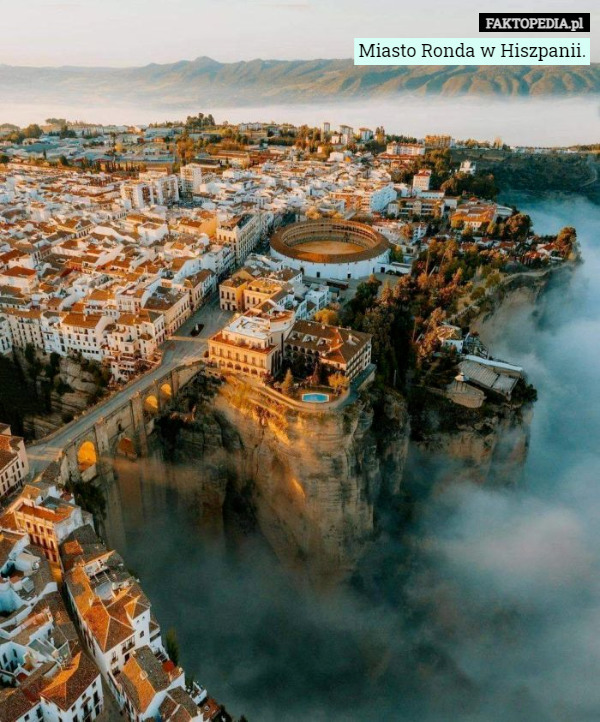 Miasto Ronda w Hiszpanii. 