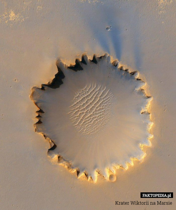 Krater Wiktorii na Marsie 