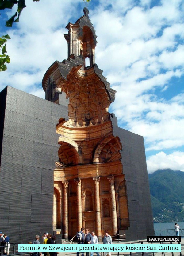Pomnik w Szwajcarii przedstawiający kościół San Carlino. 