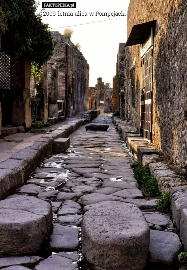 2000-letnia ulica w Pompejach. 