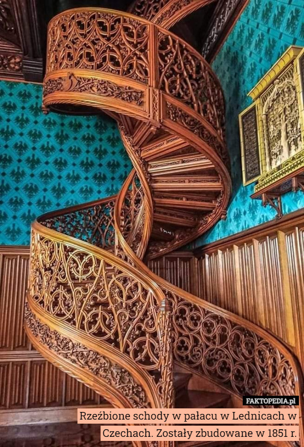 Rzeźbione schody w pałacu w Lednicach w Czechach. Zostały zbudowane w 1851 r. 
