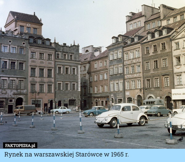 Rynek na warszawskiej Starówce w 1965 r. 