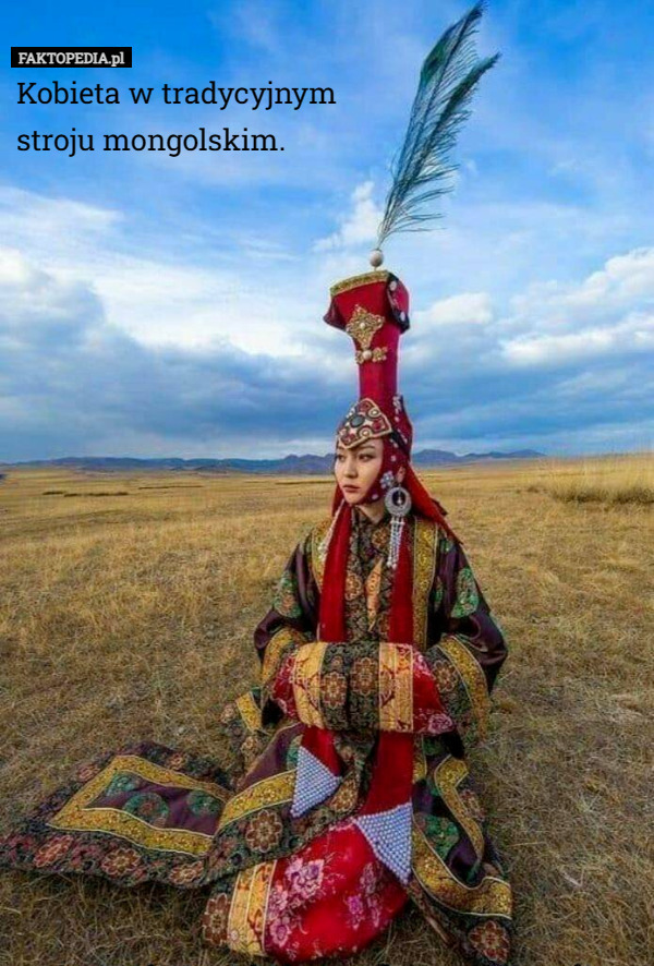 Kobieta w tradycyjnym stroju mongolskim. 